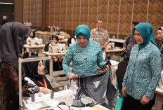 Berdayakan Ibu Rumah Tangga, Dekranas Pusat, Dekranasda dan PKK Sumsel Adakan Bimtek Dasar Menjahit