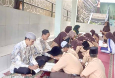 Bangun Karakter Positif, MTs Darussalam Lubuk Linggau Biasakan Siswa Mengaji Sebelum Dimulai KBM 