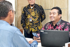 Pelanggan Hebat, Energi Bersahabat, PLN UID S2JB Rayakan Hari Pelanggan Nasional 2025 dengan Dekatkan Layanan 