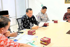 Usai Salat Subuh Berjamaah 242 JCH Lubuk Linggau Berangkat ke Palembang 