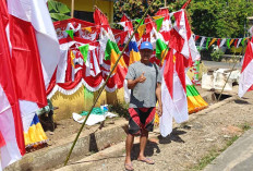 Jelang HUT Kemerdekaan RI ke-80, Pedagang Musiman Mulai Coba Peruntungan