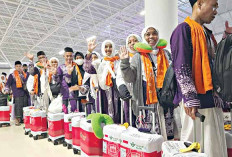 Kabar Haji 2026: Kartu Nusuk Diserahkan ke JCH Sebelum Tiba di Arab Saudi