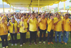 Sambut HUT Partai Golkar ke-61, DPD Partai Golkar Musi Rawas Bazar Pasar Murah 1000 Paket Sembako