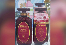 Moist Diane Extra Hair Fall Control Shampoo Perawatan untuk Rambut Rontok