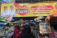 Jelang Lebaran Pasar Bedug Masih Ramai Dikunjungi Warga