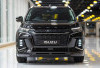 Isuzu 9-Seater 2026 Muncul sebagai Andalan Baru Mobil Travel, Muat 9 Orang Tapi Tetap Irit