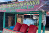 Segar di Tengah Terik, Es Kacang Merah Menjadi Buruan Warga 